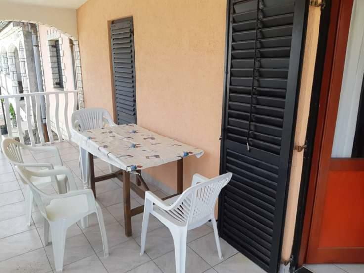 Apartmani Katica Vir Exterior foto